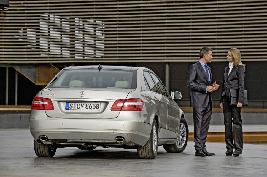  Mercedes-Benz E-Class 2010 года  (фото 103 из 128)